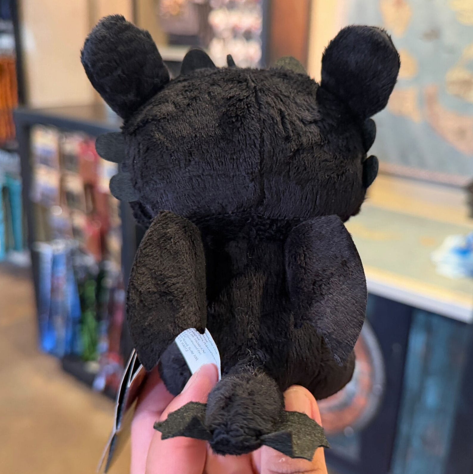 Toothless Shoulder Plush - How to Train Your Dragon - TheMysteryShack